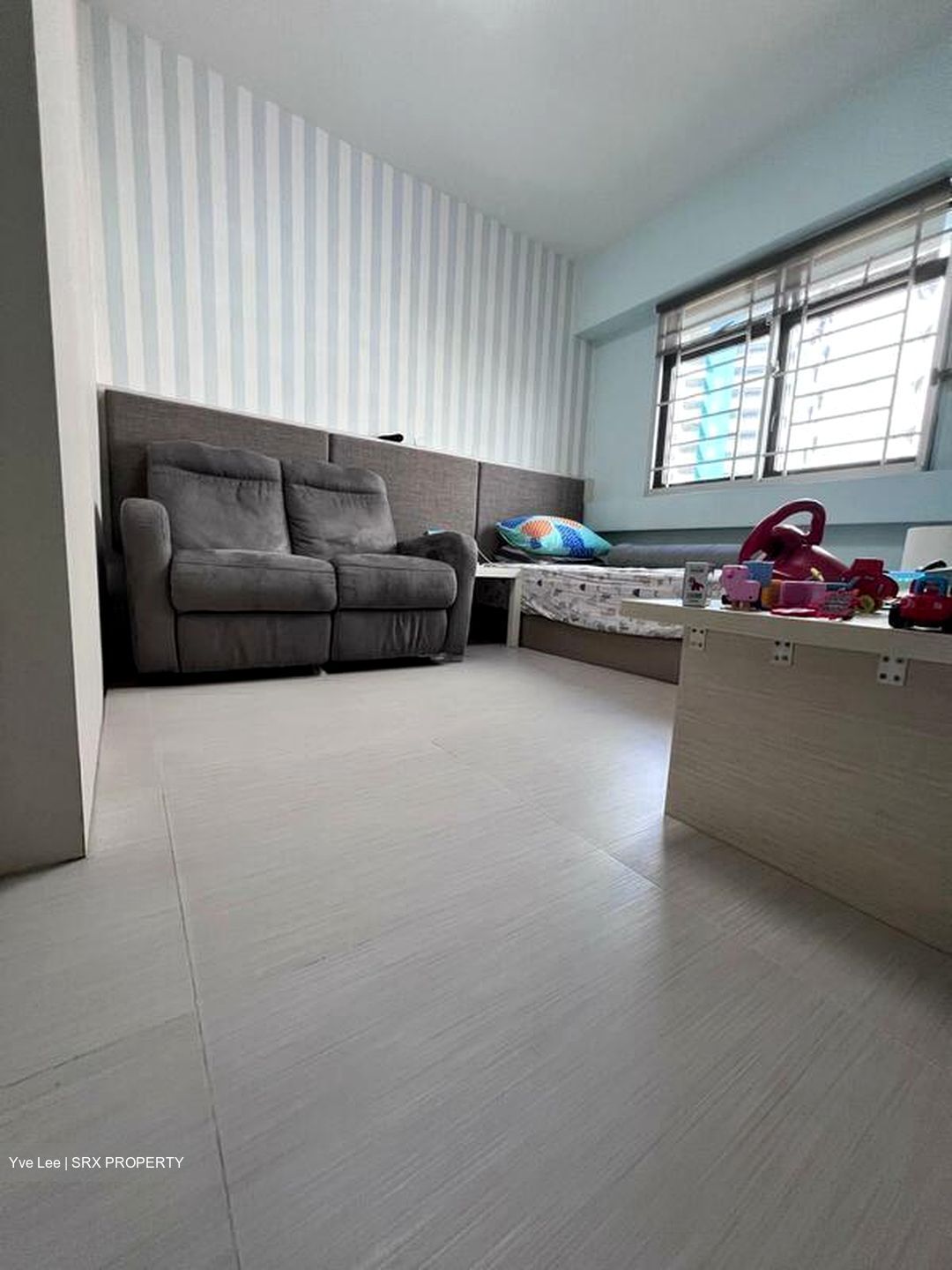 Blk 274A Wenya (Jurong West), HDB Executive #499708211